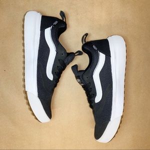 Vans Ultracush Black women’s size 6